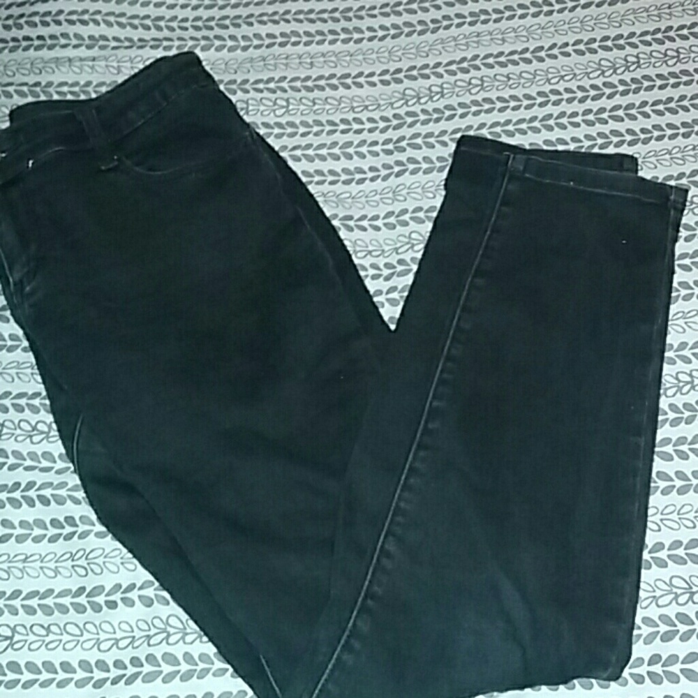 Black mid rise jeans